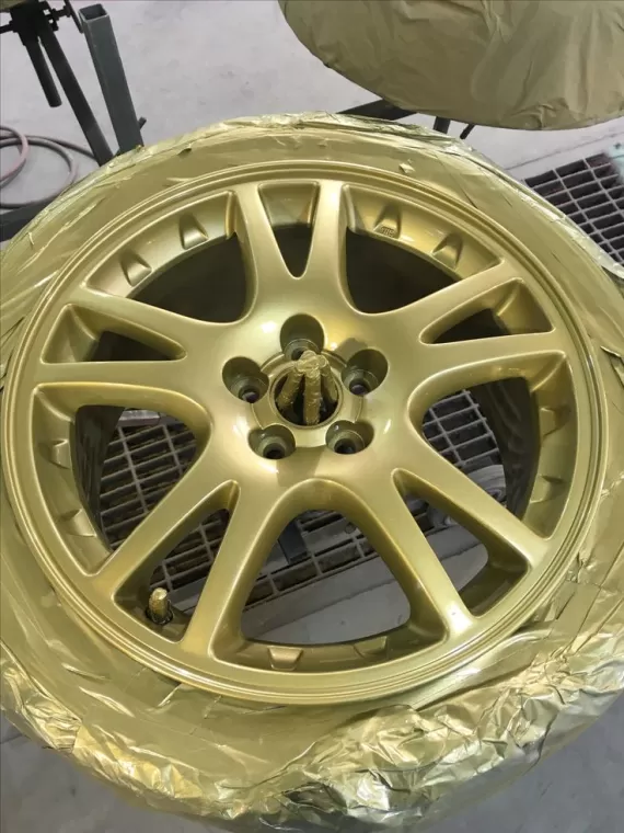 Faire réparer les jantes da sa voiture dans une carrosserie, Sarrola-Carcopino, Carrosserie Corsica Nouvelle